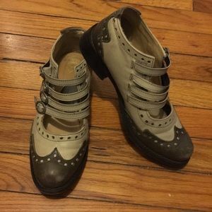 Fluevog Adrians Alli size 6